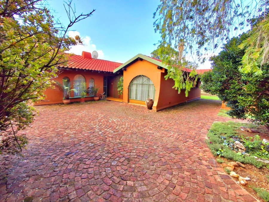 3 Bedroom Property for Sale in Vaalpark Free State